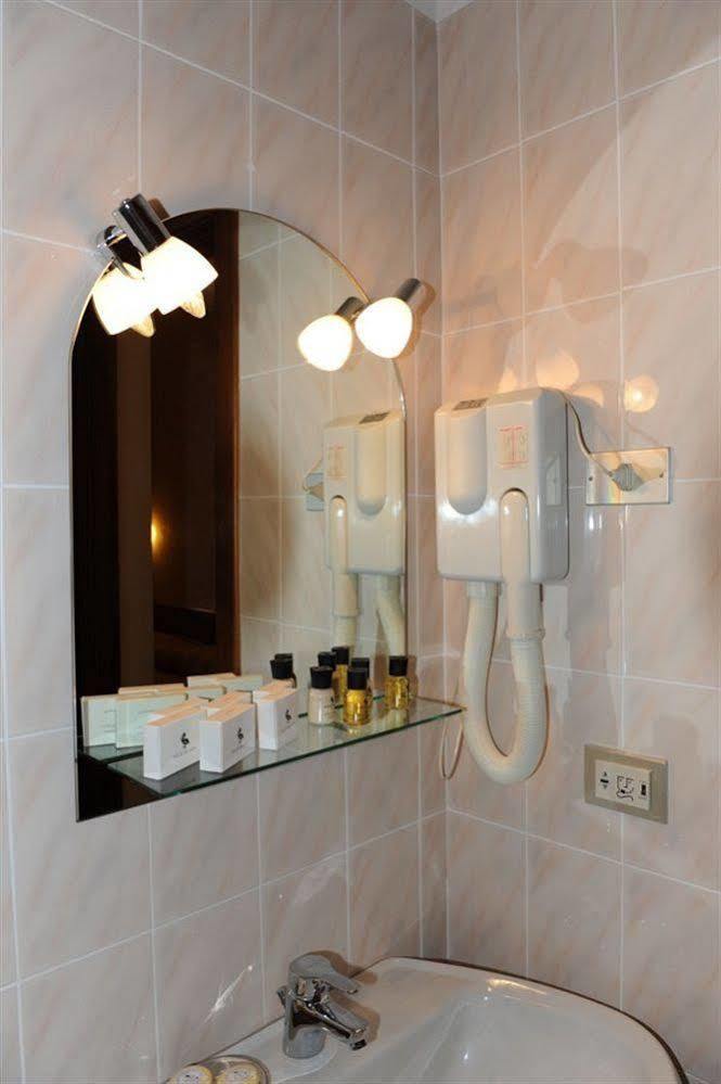 Hotel Marco Polo Self Check-In Bologne Extérieur photo