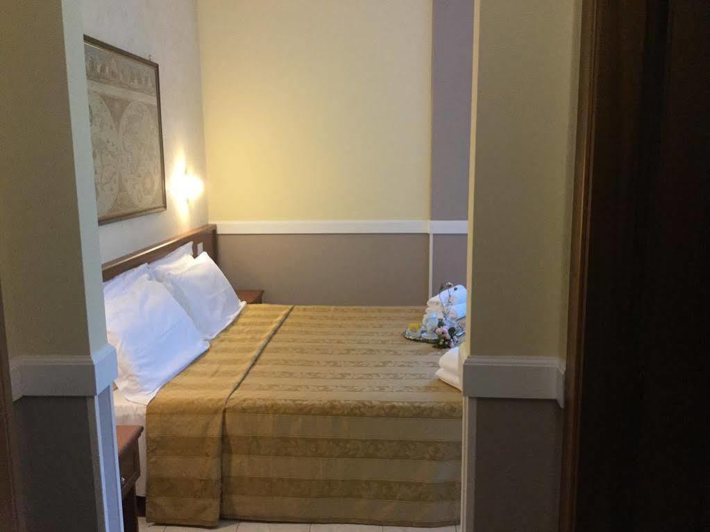 Hotel Marco Polo Self Check-In Bologne Extérieur photo